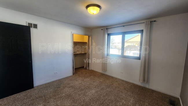 Building Photo - 1322 Foxford Ln