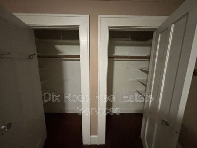 Building Photo - 107 Edgewood Ave