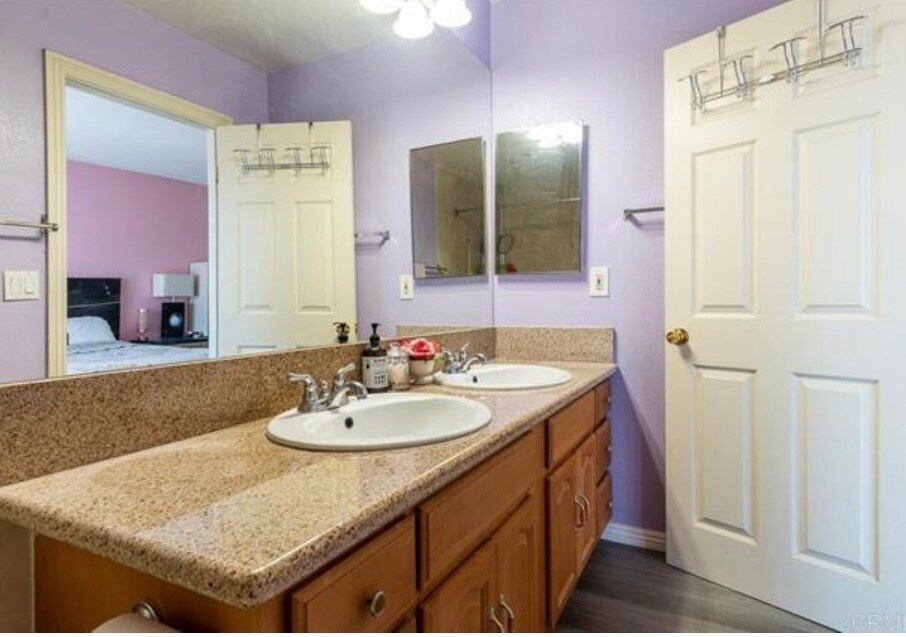 Building Photo - 4646 Hartley St