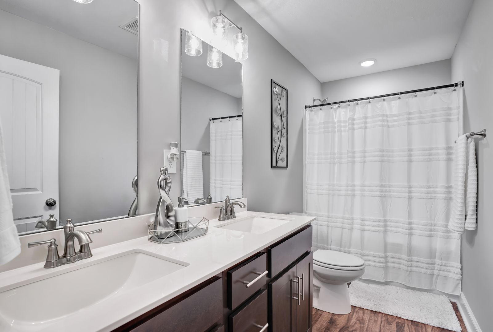 Building Photo - 541 New S Dr