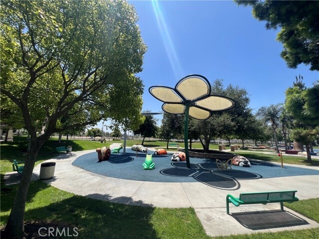 Building Photo - 16036 Olivas Ln