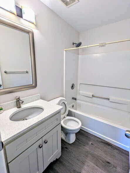 Building Photo - 3369 Hidden Cove Cir NW