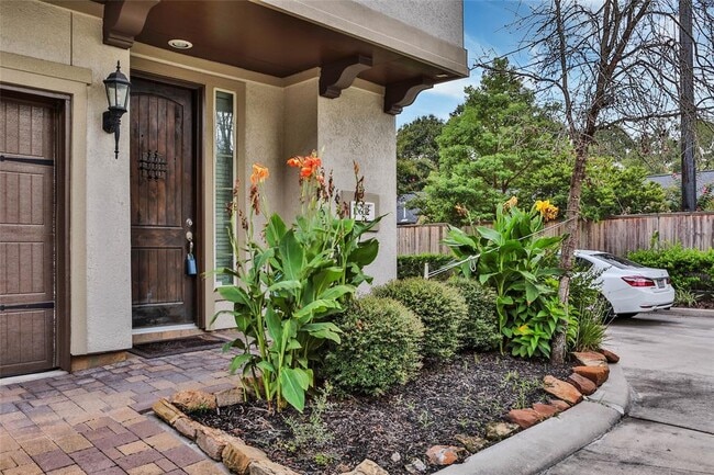 Building Photo - 10602 Shadow Elm Ct