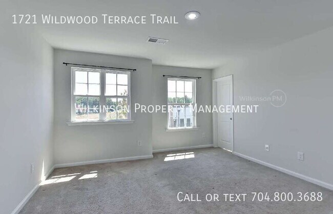 Building Photo - 1721 Wildwood Terrace Trl