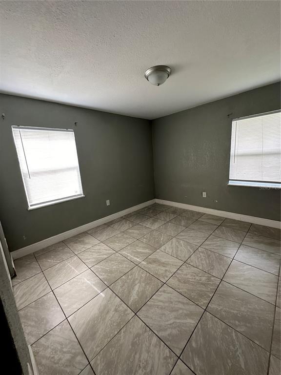 Building Photo - 1112 Martin St