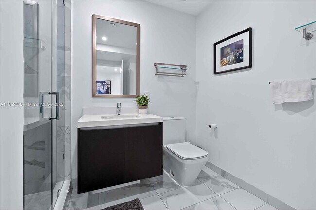 Building Photo - 851 NE 1st Ave