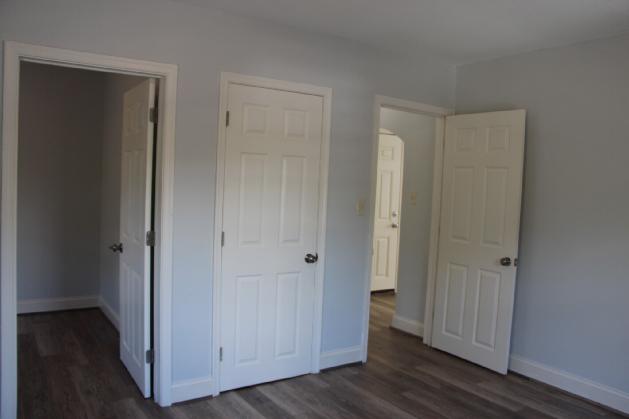 Building Photo - 911 N Fillmore St