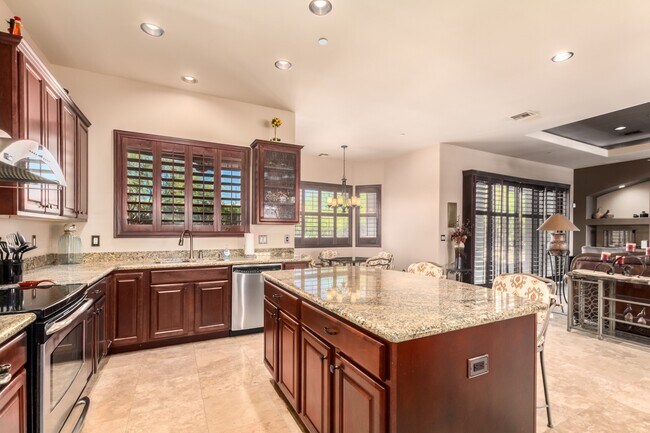 Stunning 3 bedroom, 2.5 bathroom home for lease in beautiful Rio Verde! - 26446 N Avenida del Ray