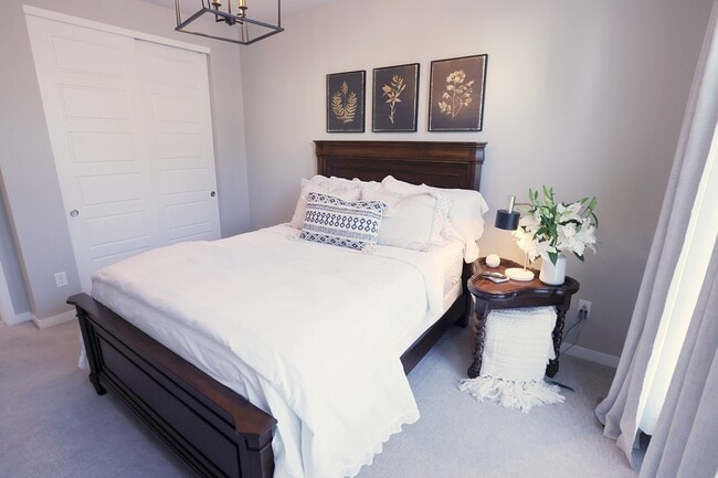 Guest bedroom #1 - 15637 E Broncos Pl