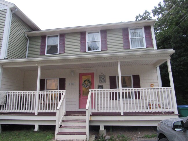 Building Photo - Gorgeous 3 Bedroom Lowell Townhouse For Rent!