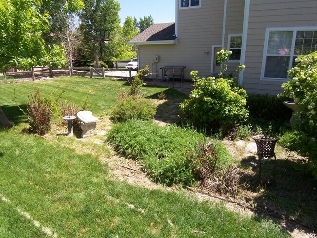 Building Photo - 7201 Dove Ct