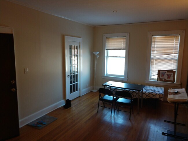 Building Photo - 275 Sheridan Ave