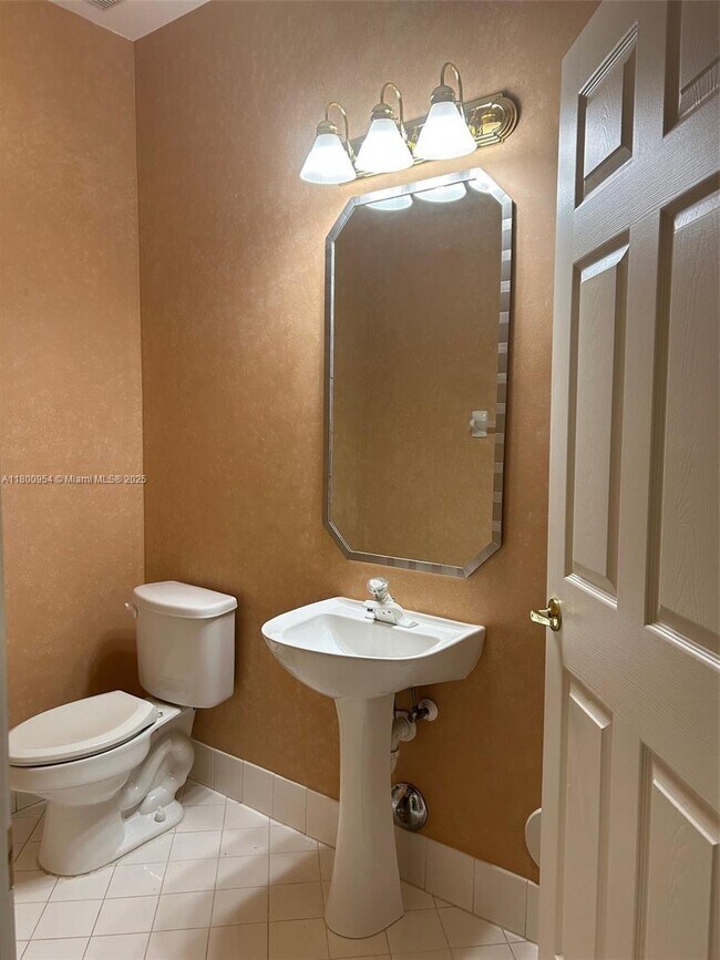Building Photo - 4304 Diamond Row