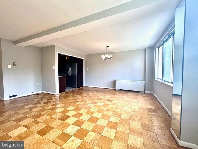 Building Photo - 10201 Grosvenor Pl
