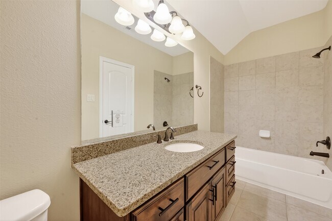 Building Photo - 28423 Tall Juniper Hill Dr