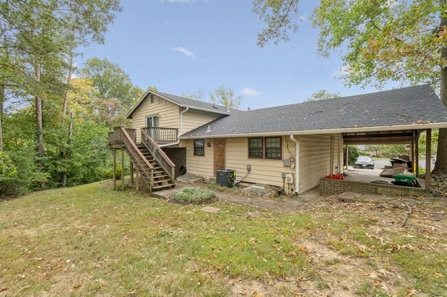 Building Photo - 2704 Rambler Ct