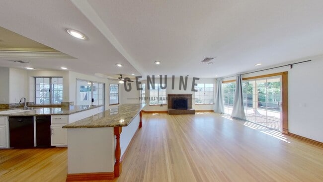 Building Photo - Coming Soon: 2 Story 4Bd 3Ba Eastside Costa Mesa Home