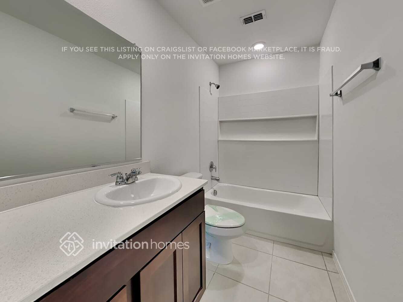Building Photo - 3224 Crestone Dr