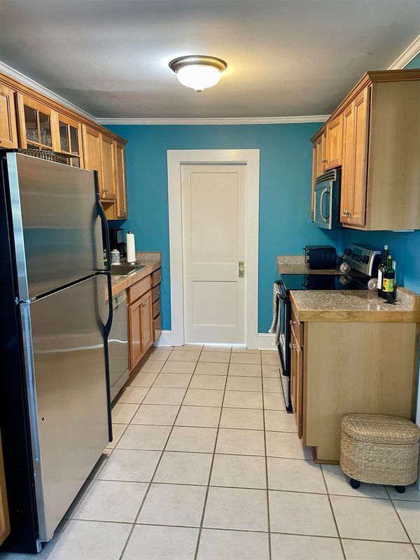 Building Photo - 470 Washington