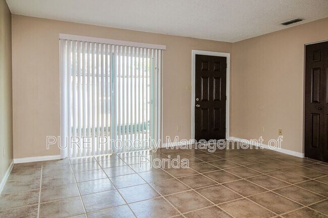 Building Photo - 2040 SE 40th Street Rd