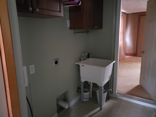 Building Photo - 983 US HWY 11