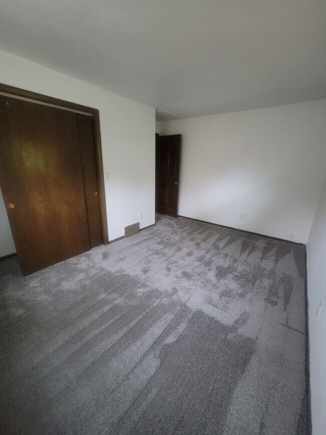 Bedroom 1 - 1213 E Airport Rd