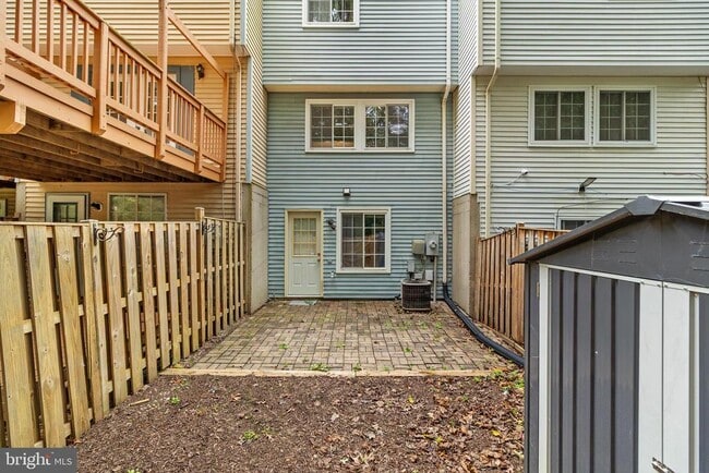 Building Photo - 8345 Windfall Rd