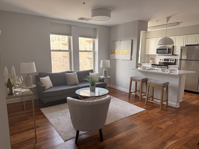 Building Photo - 1308 Clifton St NW