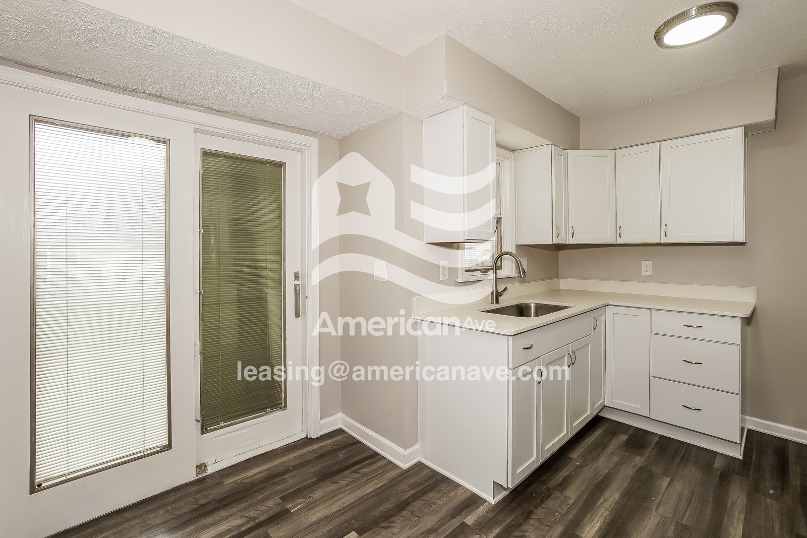 Building Photo - 3187 Lincoln St