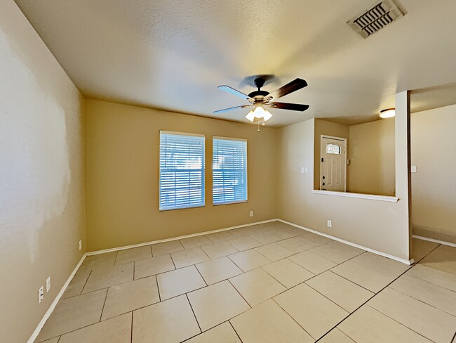 Building Photo - 11910 Ranchwell Cove