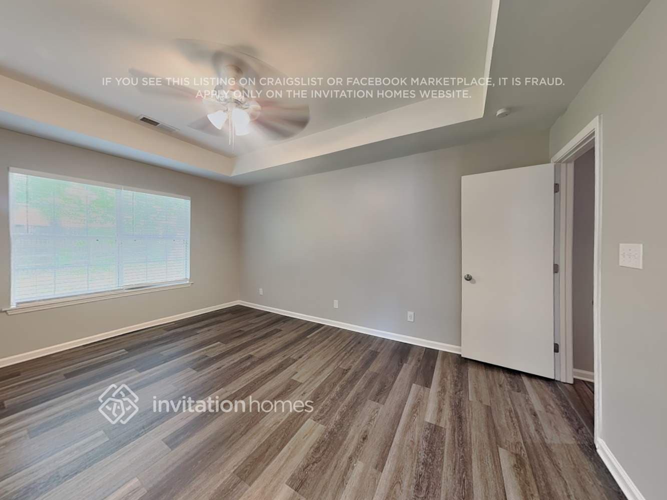 Building Photo - 594 Viking Pl SW