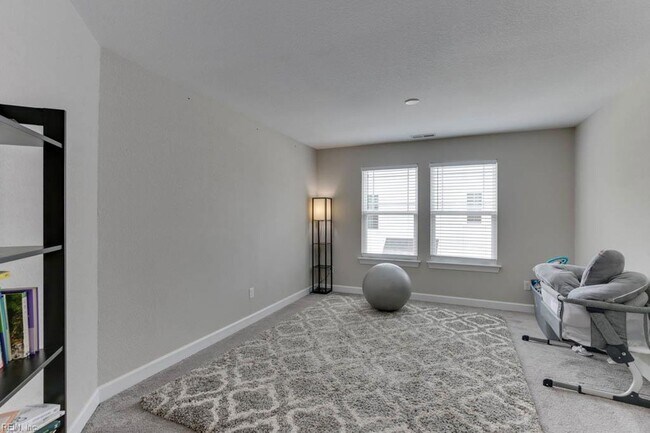 Building Photo - 115 Farrand Dr