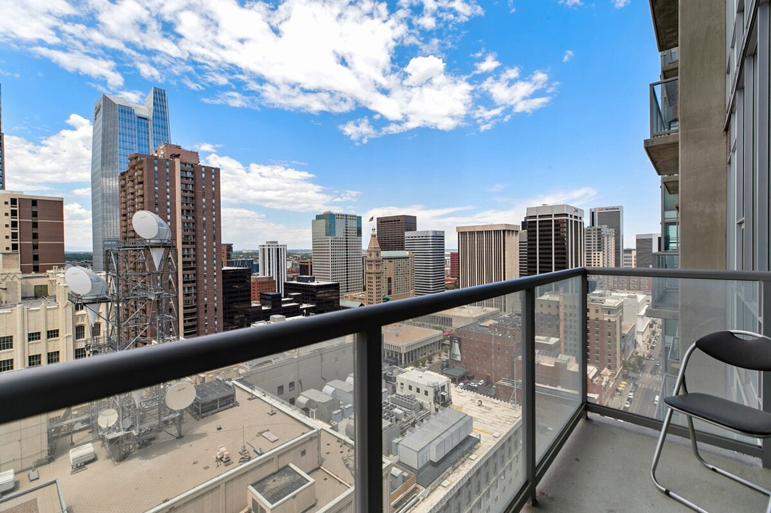 Building Photo - 1325 Stout St