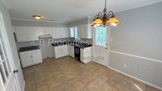 Building Photo - 6428 Valleydale Dr