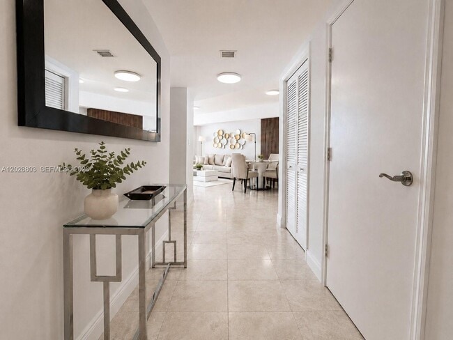Building Photo - 16699 Collins Ave