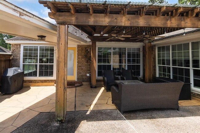 Building Photo - 3026 Rushing Brook Dr