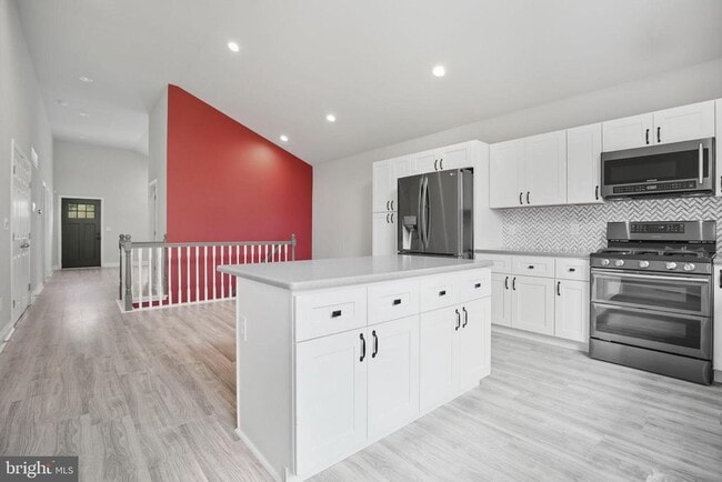 Building Photo - 8334 Herbert Ave