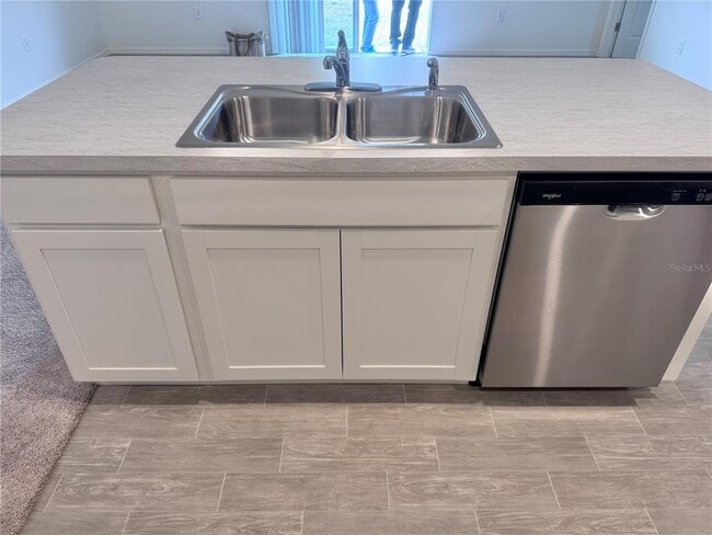 Building Photo - 76 Pine Cir Dr