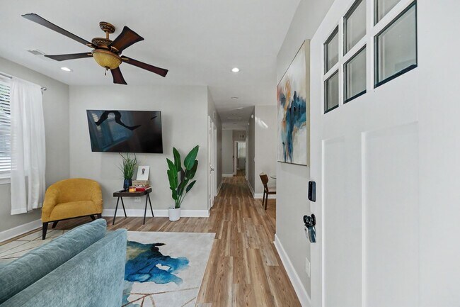 Building Photo - Charming 3BR/2BA Home in North Charleston