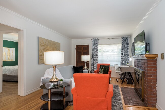 Building Photo - 259 Encina Ave
