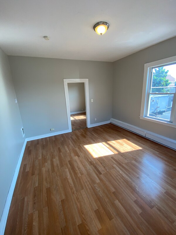 Building Photo - 742-760-760 Park St