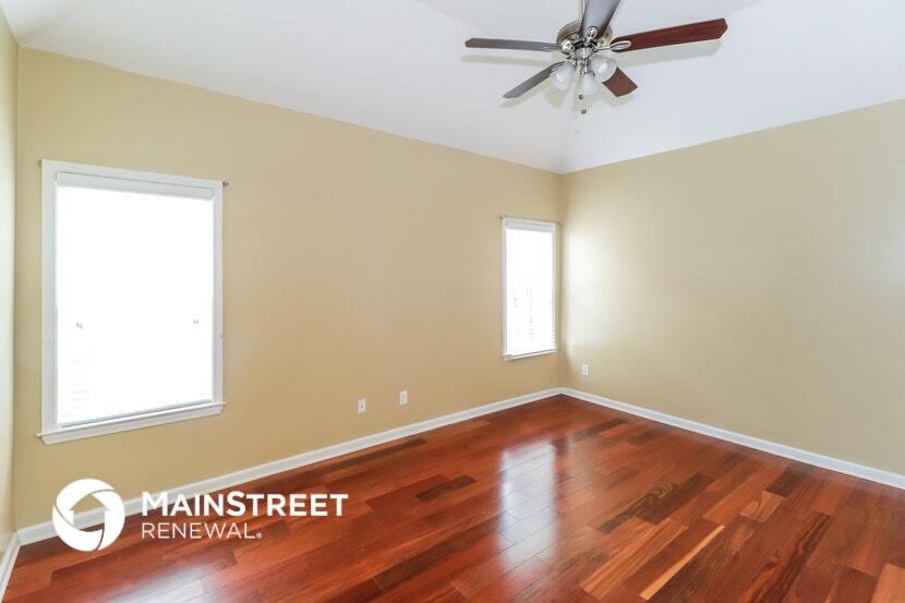 Building Photo - 8423 Shady Elm Dr