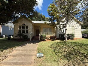 Building Photo - Spacious 4BD, 3BA Raleigh Home with a 2-Ca...