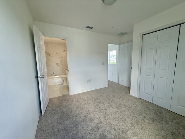 Building Photo - 167 Bowie Ln