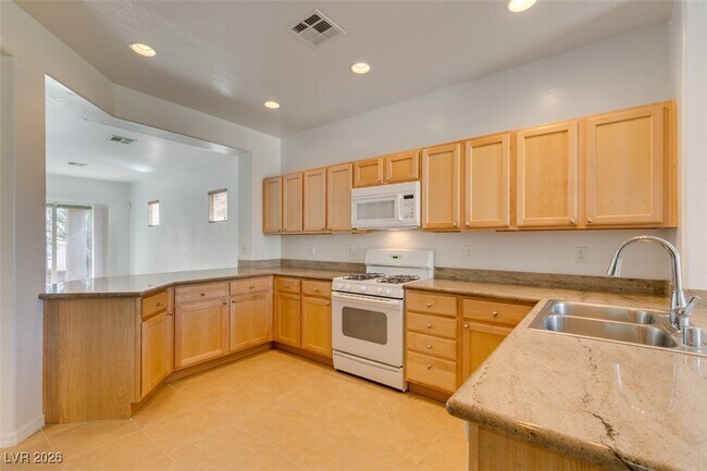 Building Photo - 4013 Gliding Gulls Ave