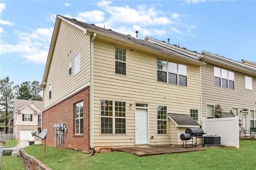 Building Photo - Room in Townhome on Hill Station Ct