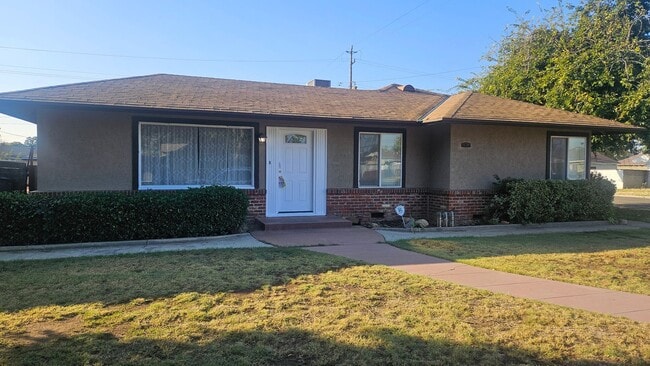 WOW! Very Nice Updateds 3/1 Near Chestnut... - WOW!  Very Nice Updateds 3/1 Near Chestnut...