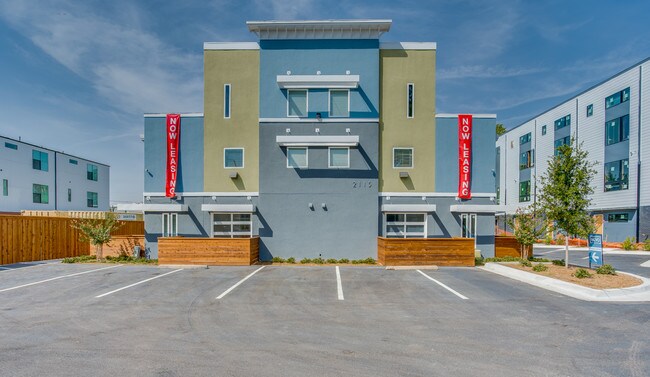 Building Photo - Nuvo Boardwalk