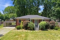 Building Photo - Beautifully Updated 3BR Home in an Established Burlington Neighborhood
