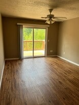 Building Photo - 104 Garden Cir